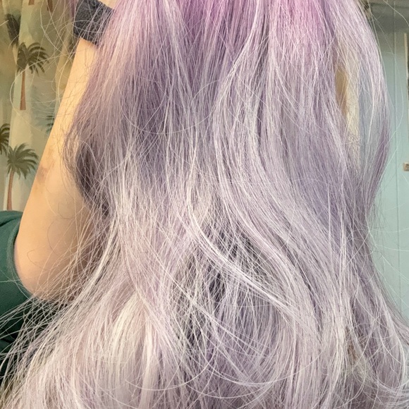 NEW- Beautiful Purple & Silver Long Curly Wig …NEW - Picture 9 of 9